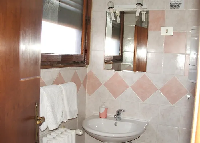 La Cubanina Oda ve Kahvaltı 3*